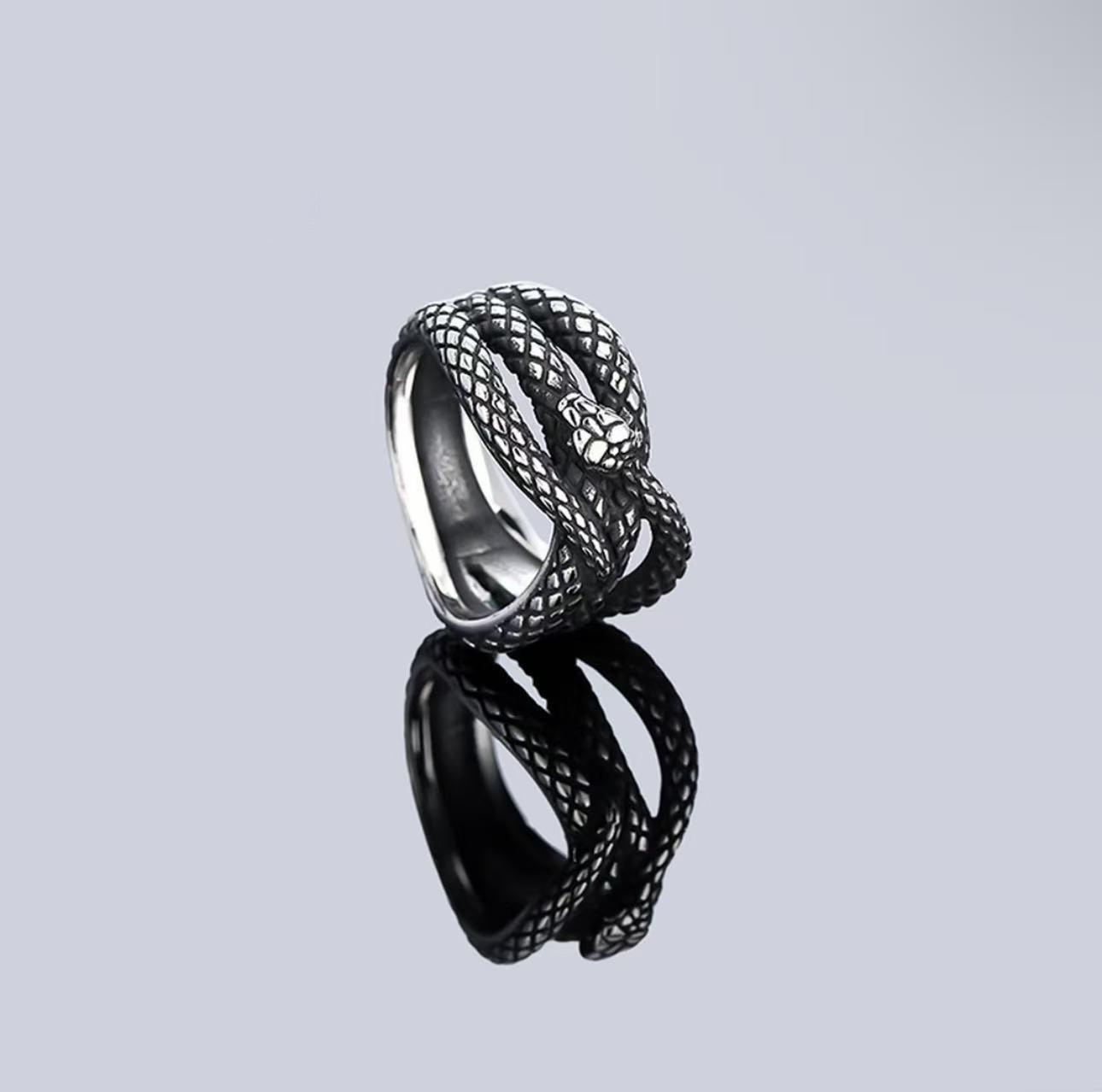 Mamba Black Python Ring