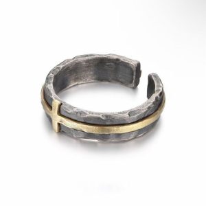 Ring of the Holy Cross in gold