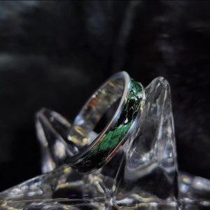 Black and emerald python ring