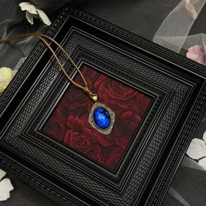 Sapphire snakeskin necklace